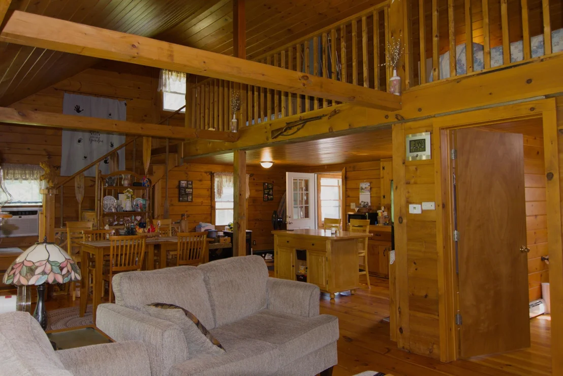 Photo of 253 Back Ashuelot
