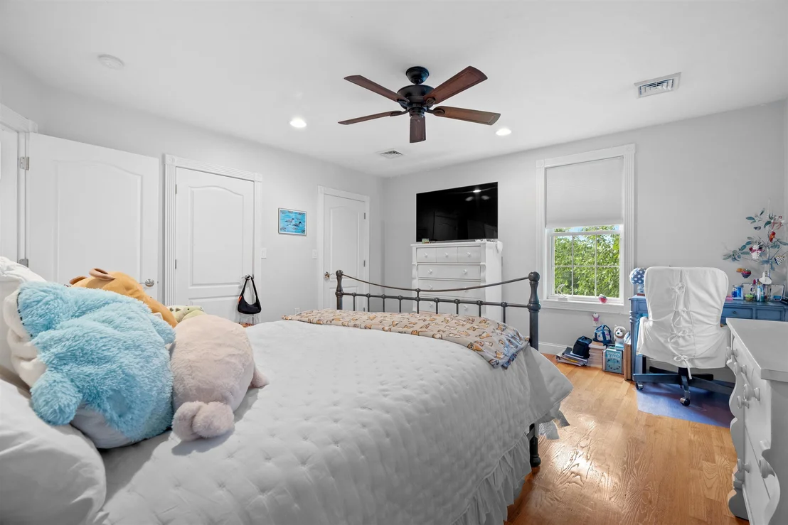 Photo of 8 Arcadia