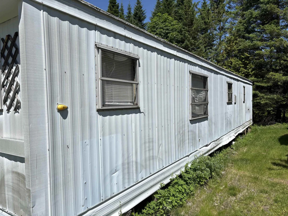 Photo of 150 Willoughby Lake