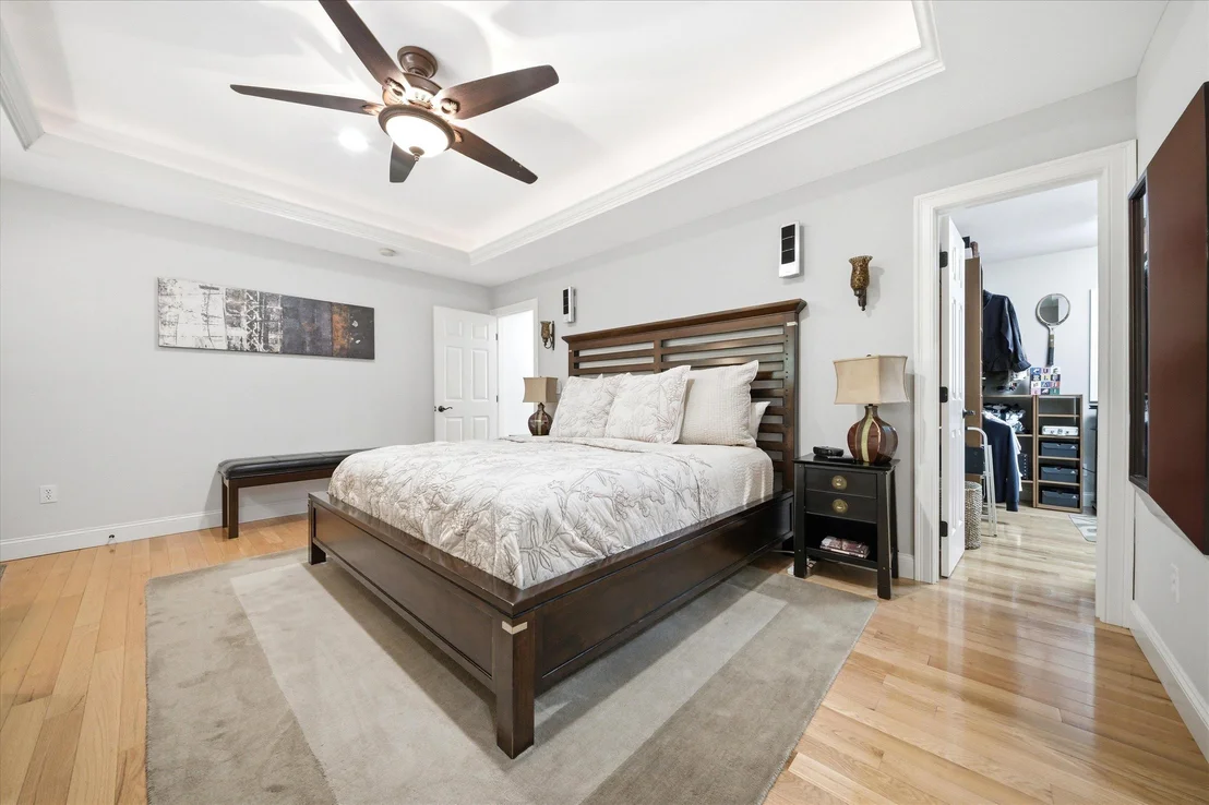 Photo of 9 Danforth