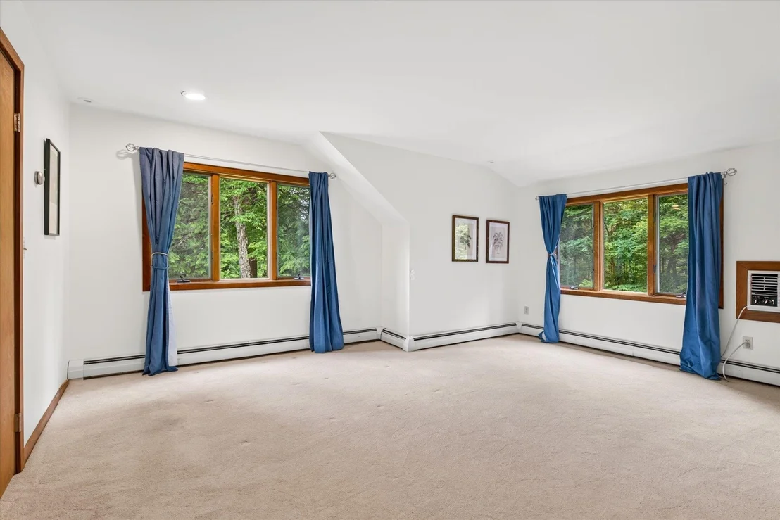 Photo of 243 Cricket Hill