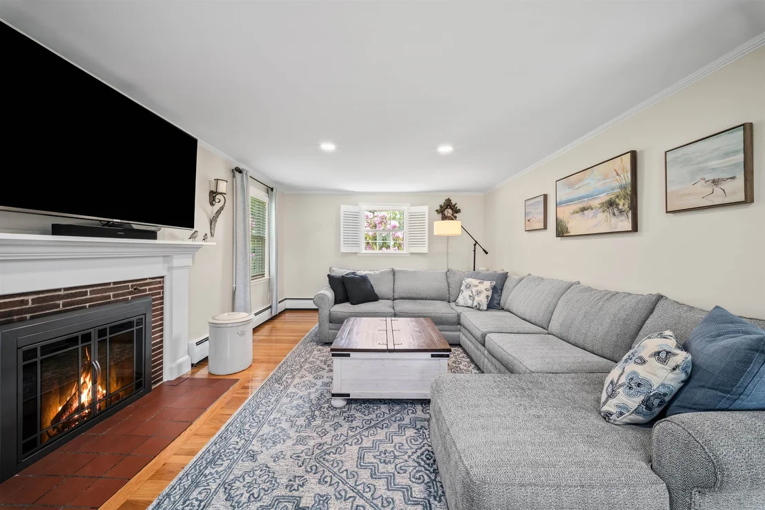 Photo of 232 Dover Point