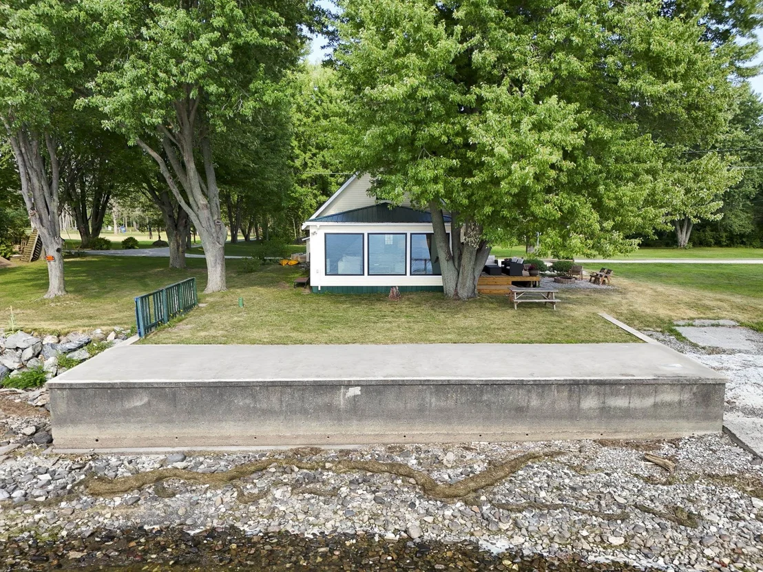 Photo of 502 Duck Point