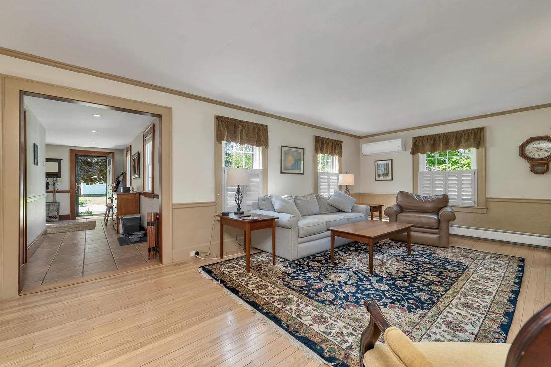 Photo of 2 Glendale