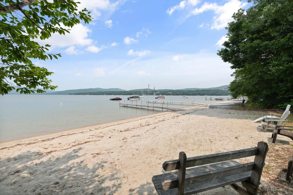 Photo of 33 Arrowhead Point