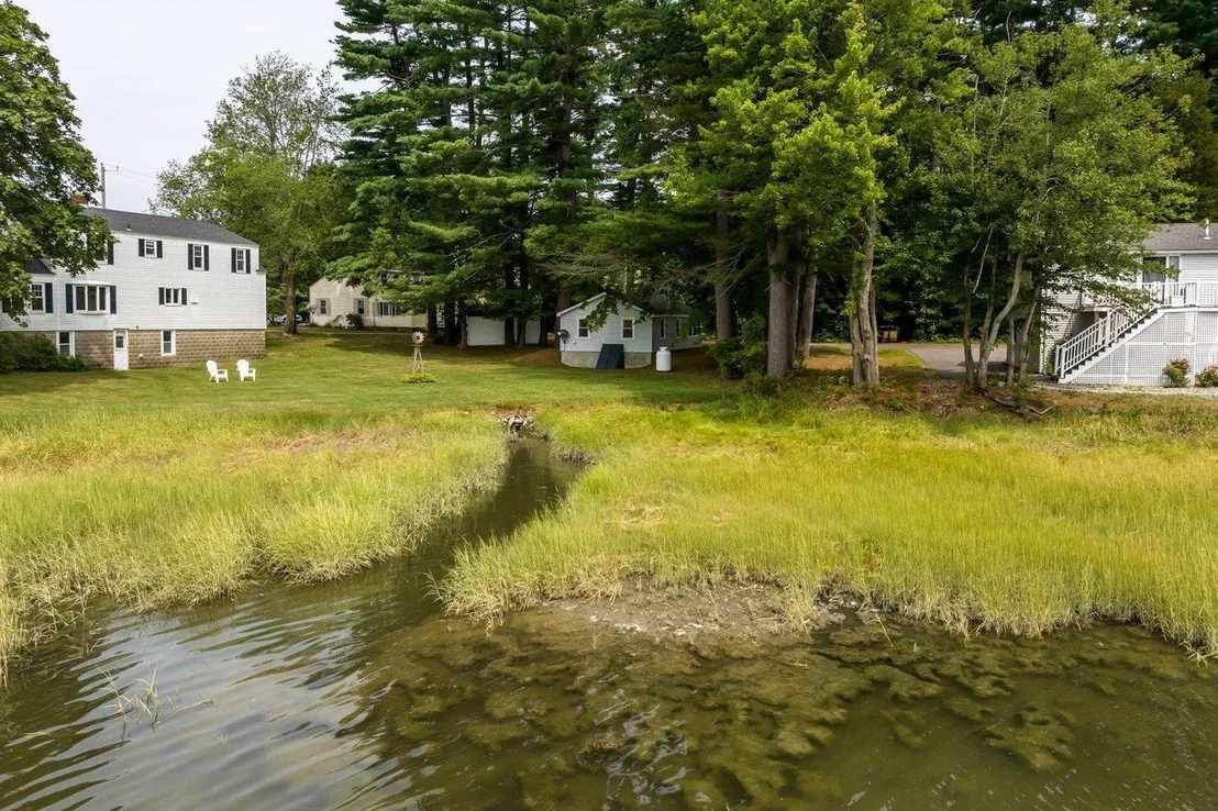 Photo of 348 Dover Point