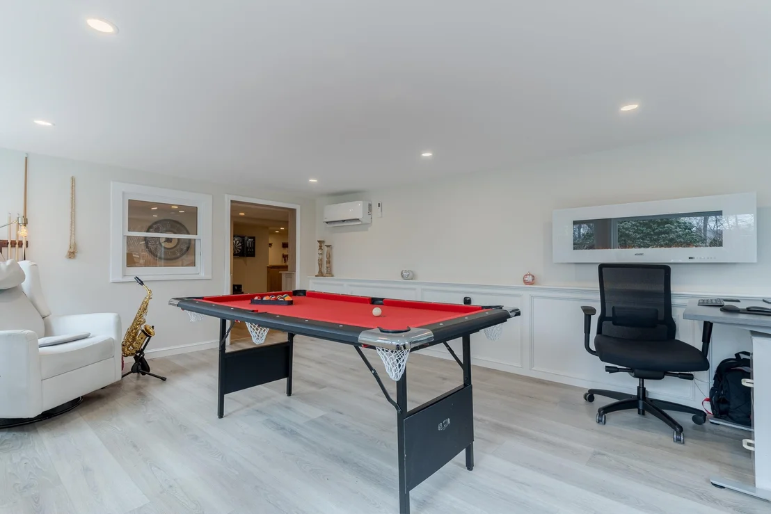 Photo of 37 Alexander