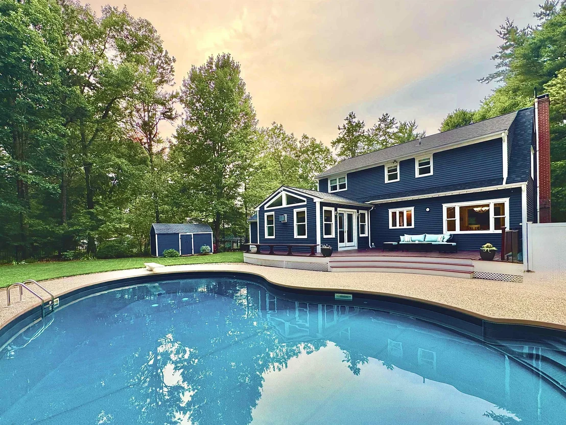 Photo of 19 Tamarack