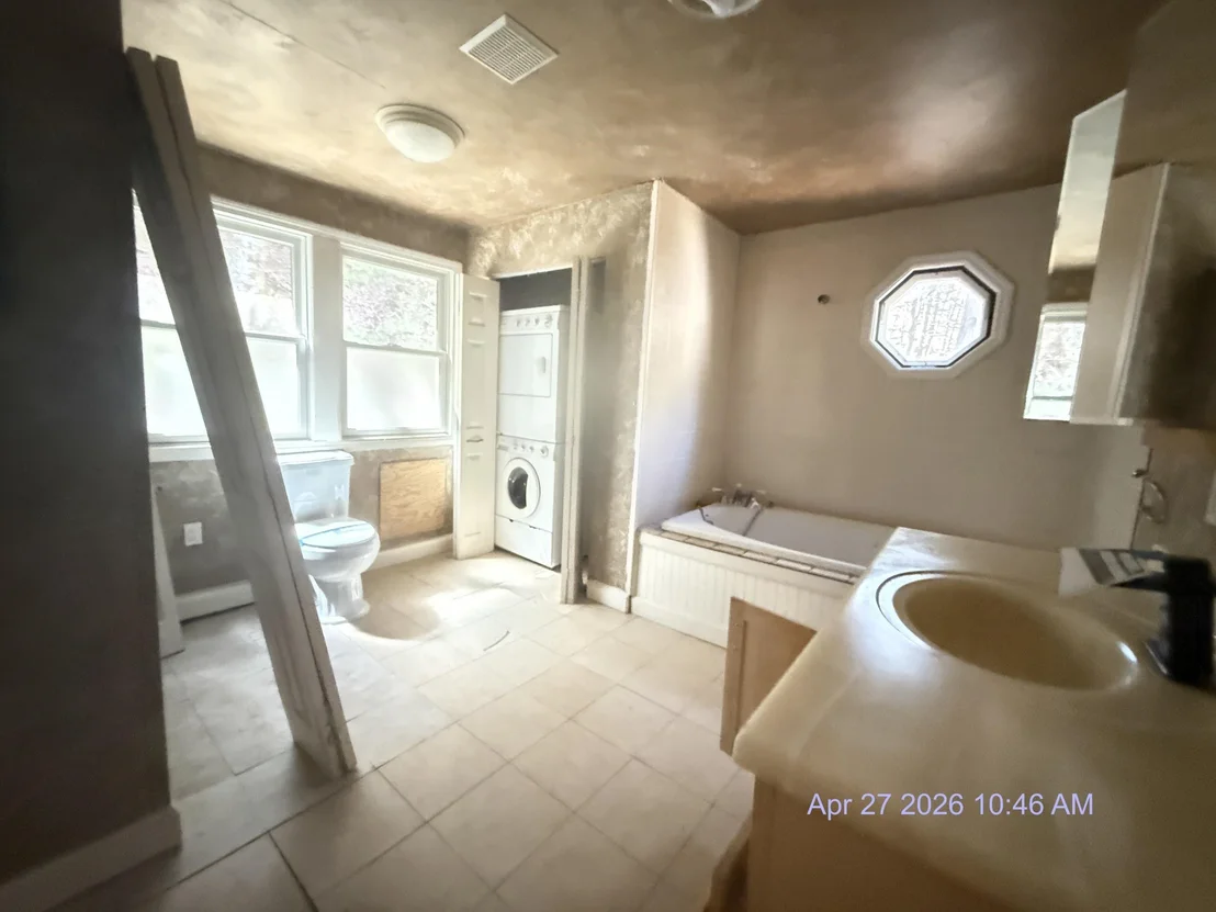 Photo of 2390 Morse Brook