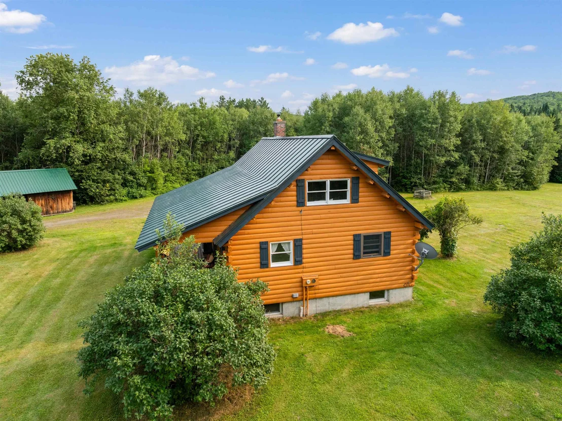 Photo of 44 Dubeau