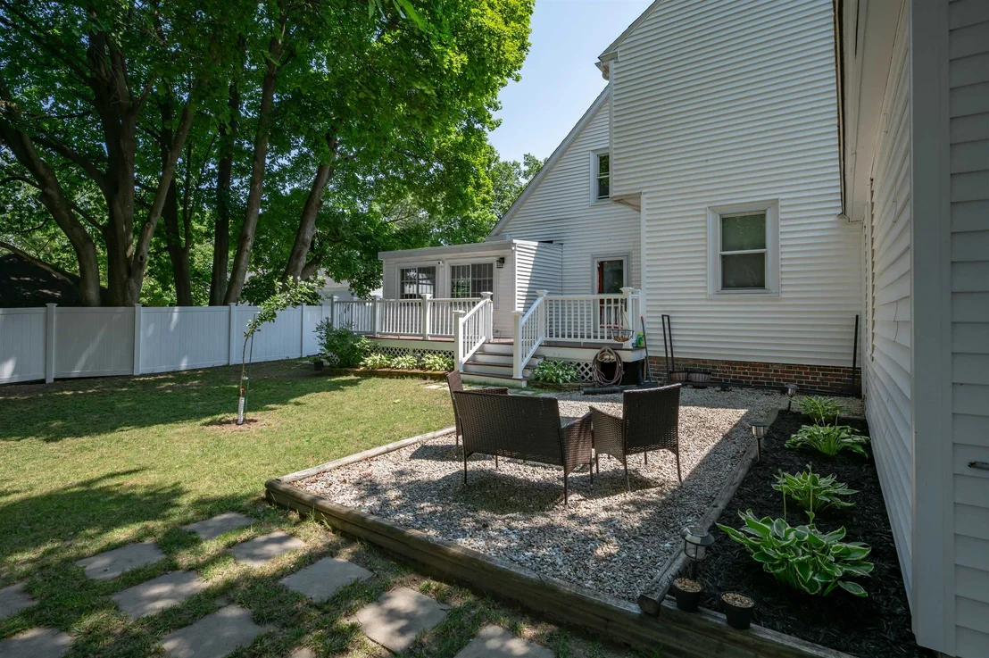 Photo of 3 Pratt