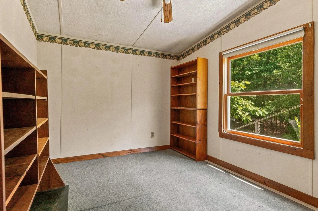 Photo of 99 Pine Ridge