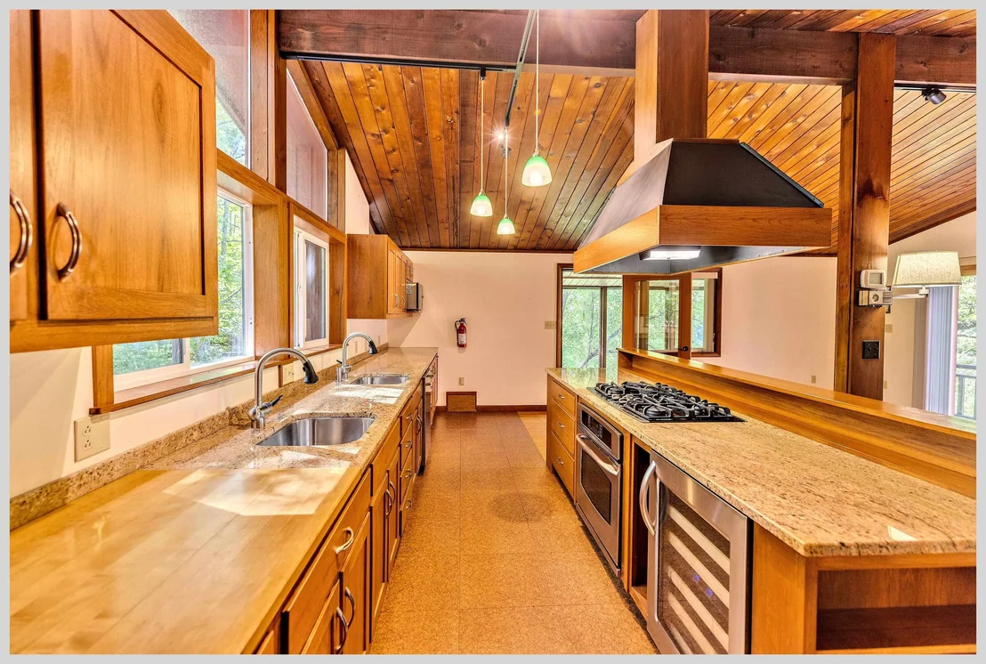 Photo of 206 River