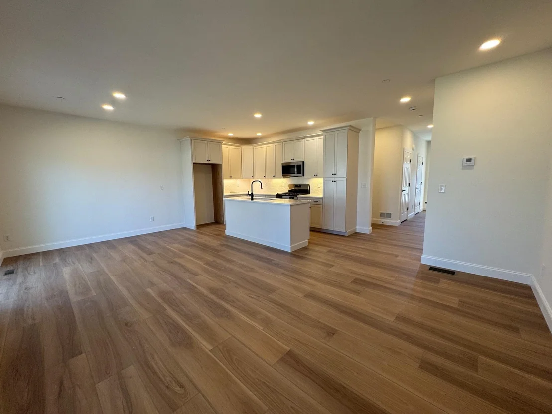 Photo of 8B Dearborn