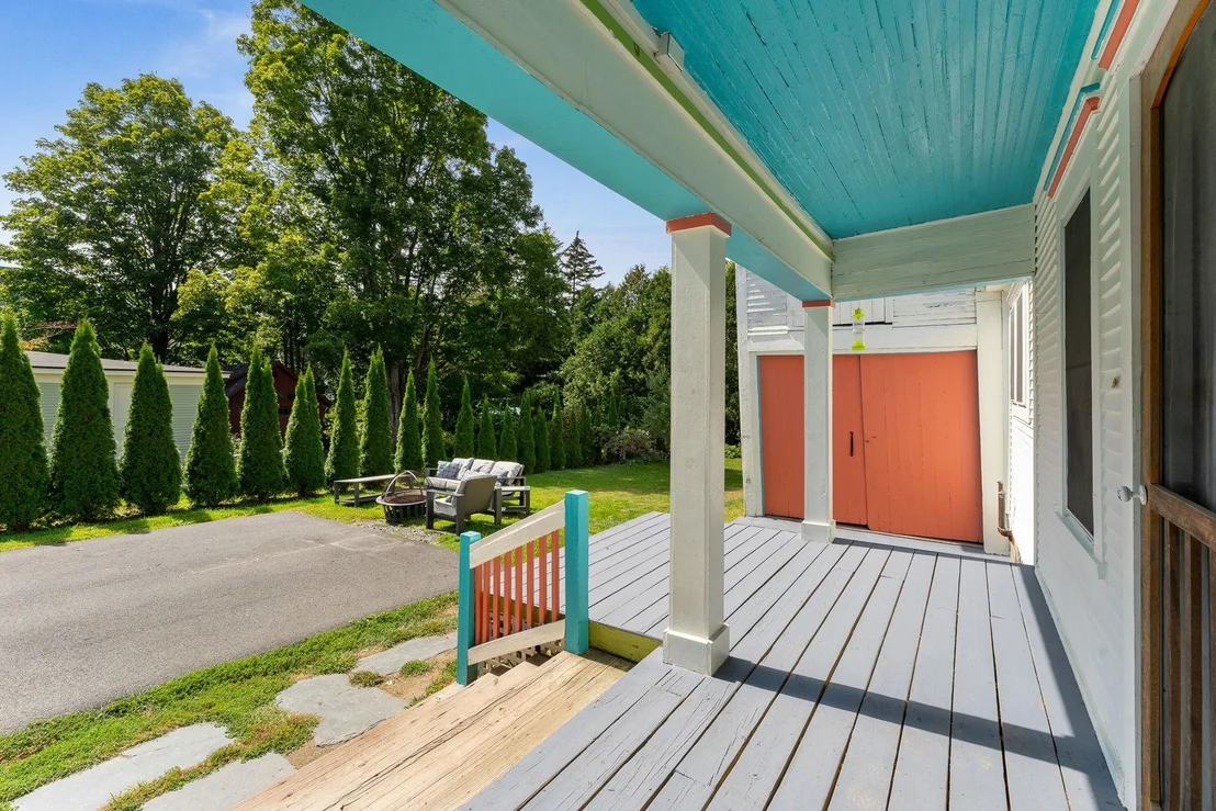 Photo of 276 Central
