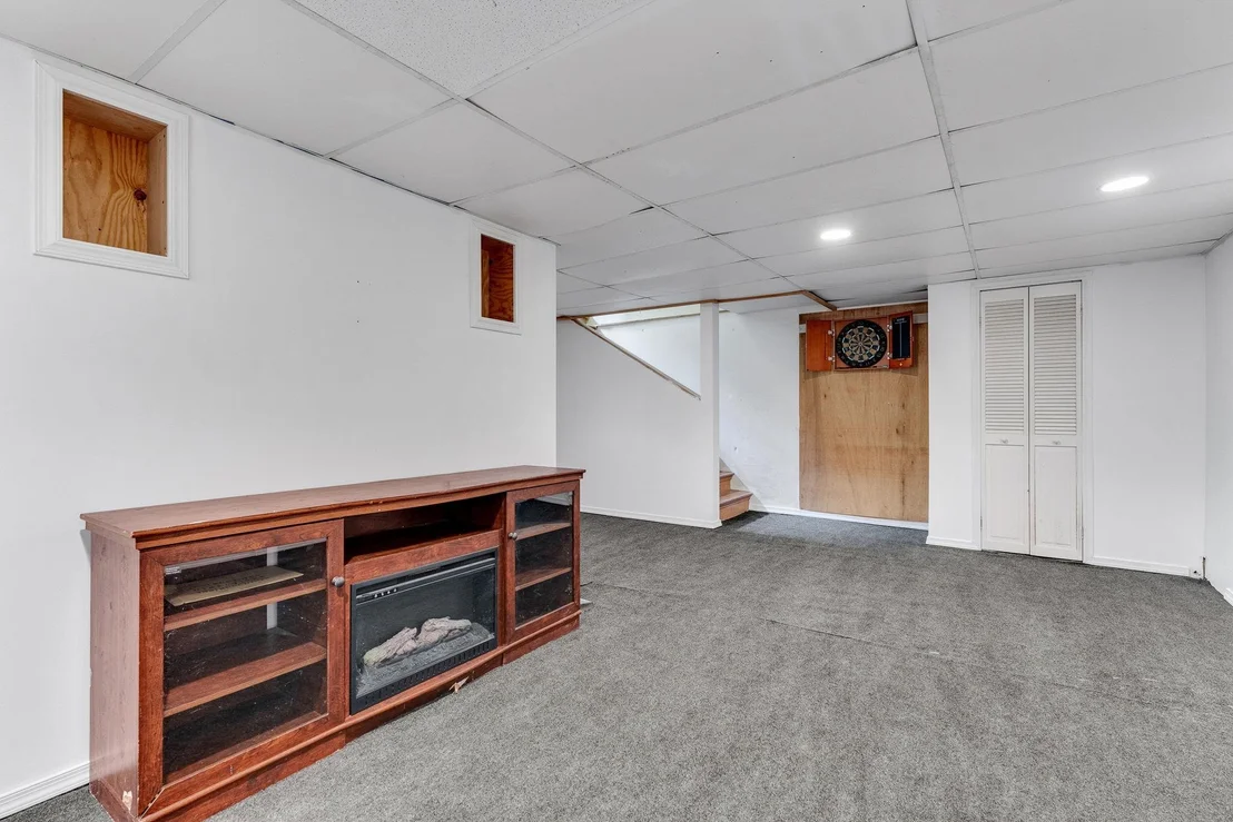 Photo of 387 Foote Brook