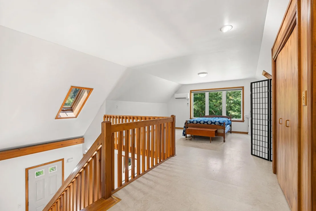 Photo of 33 Mountain View