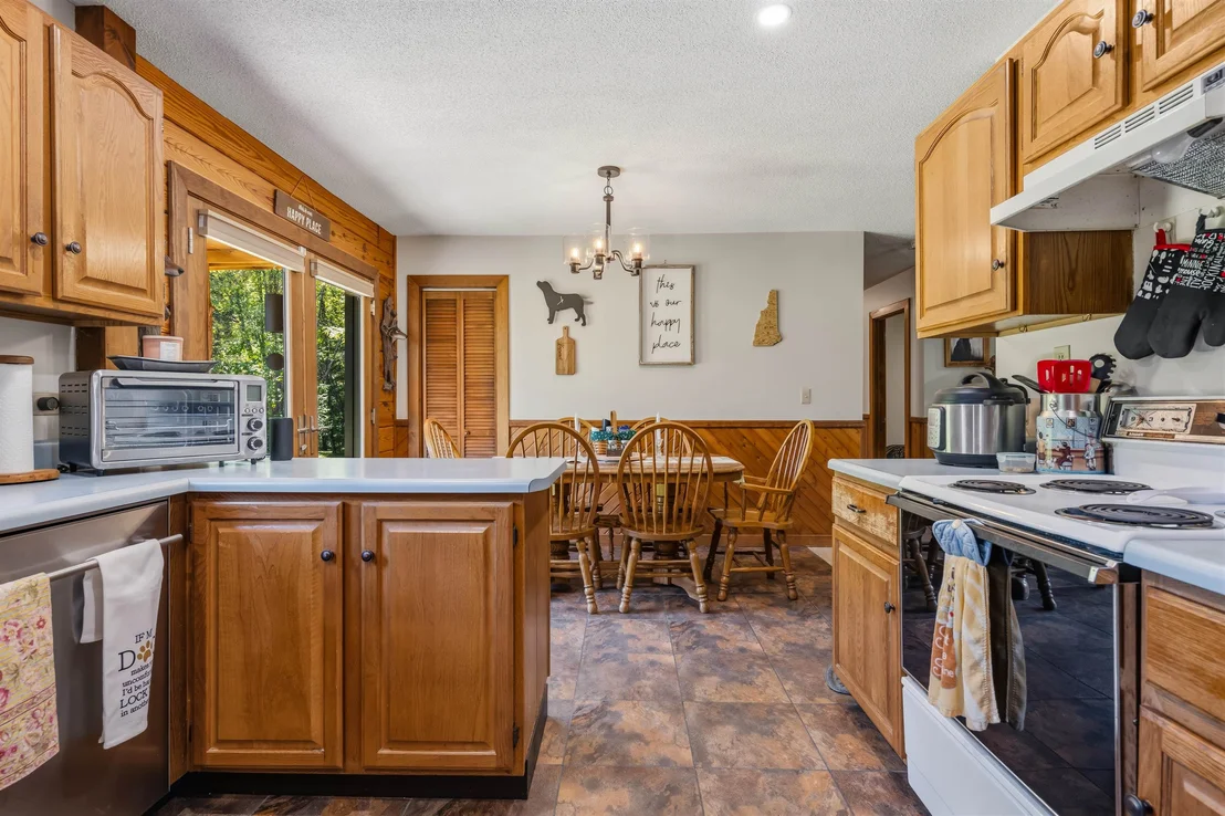 Photo of 162 South Lunenburg