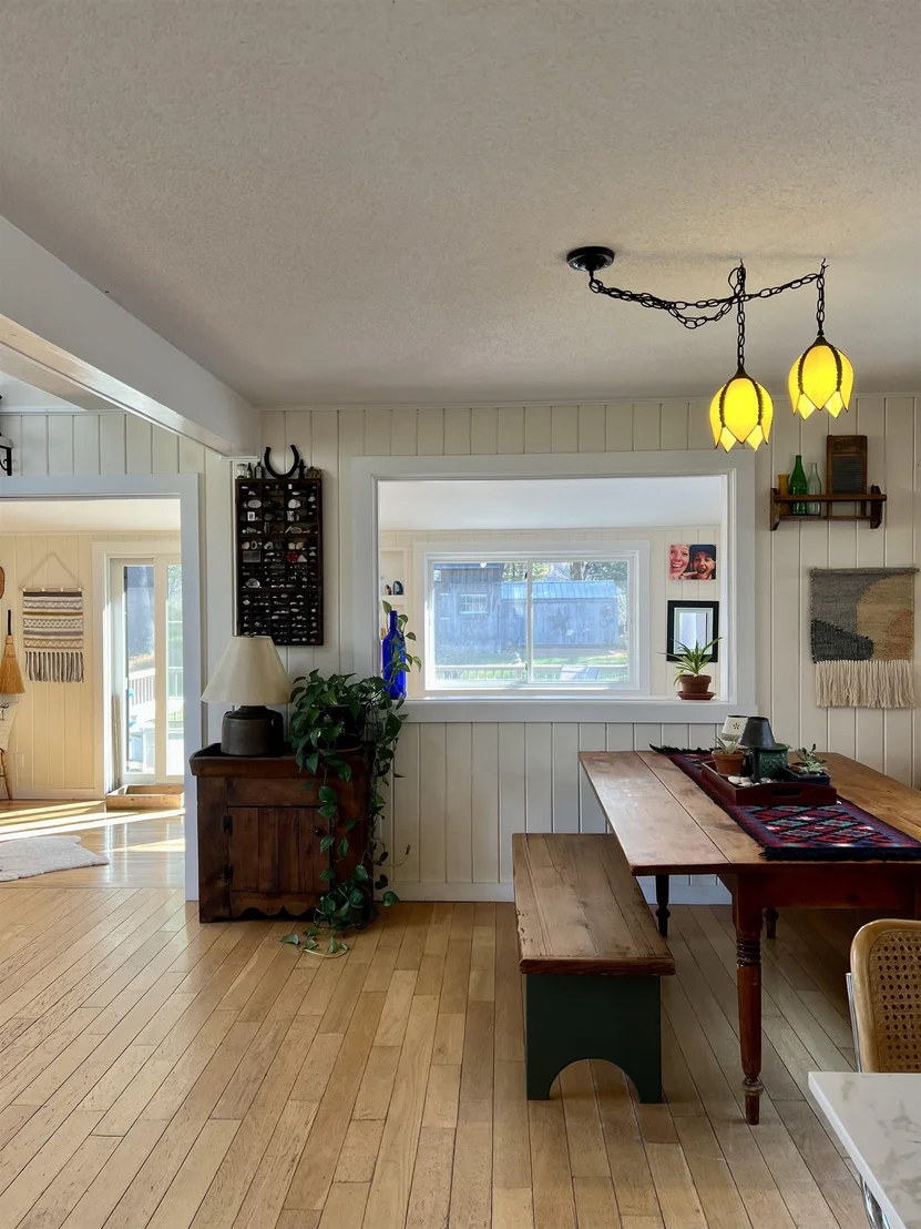 Photo of 883 Smead