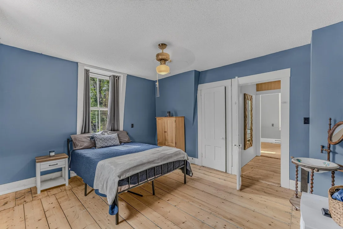 Photo of 59 S. Lunenburg