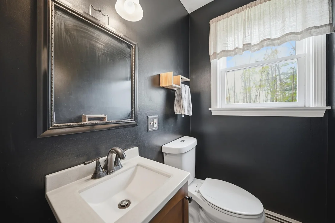 Photo of 142 Forestview