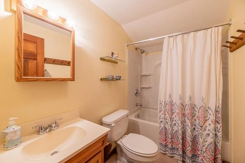Photo of 1731 Three Maple