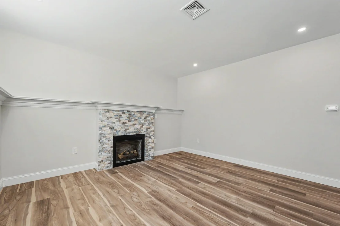 Photo of 60 Walnut Hill