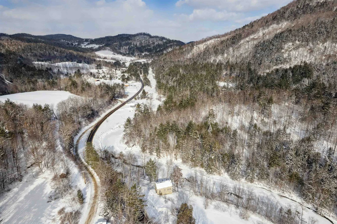 Photo of 616 Vermont Route 110