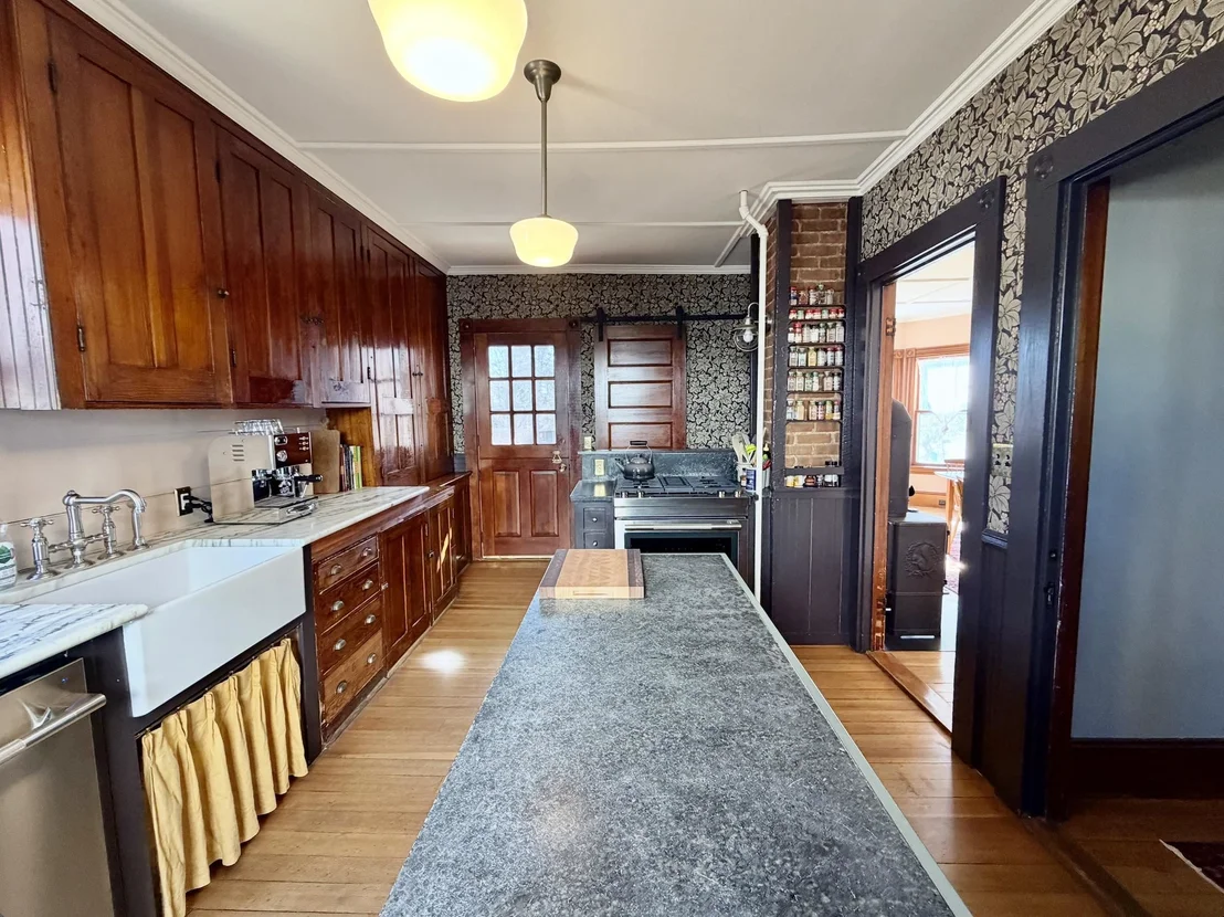 Photo of 39 Nelson
