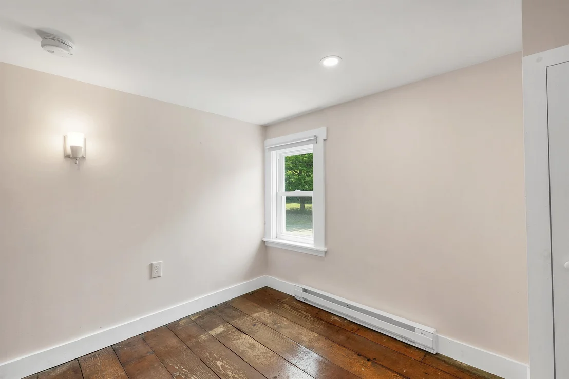 Photo of 11 Lepage