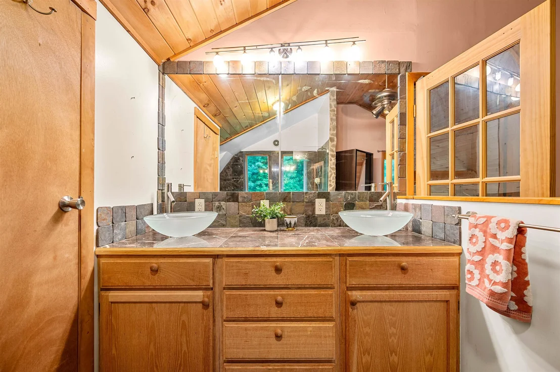 Photo of 2307 Bliss