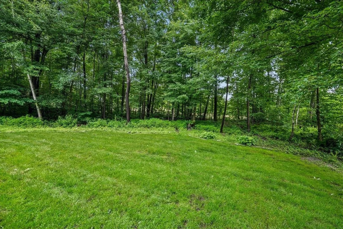Photo of 72 Oakmont