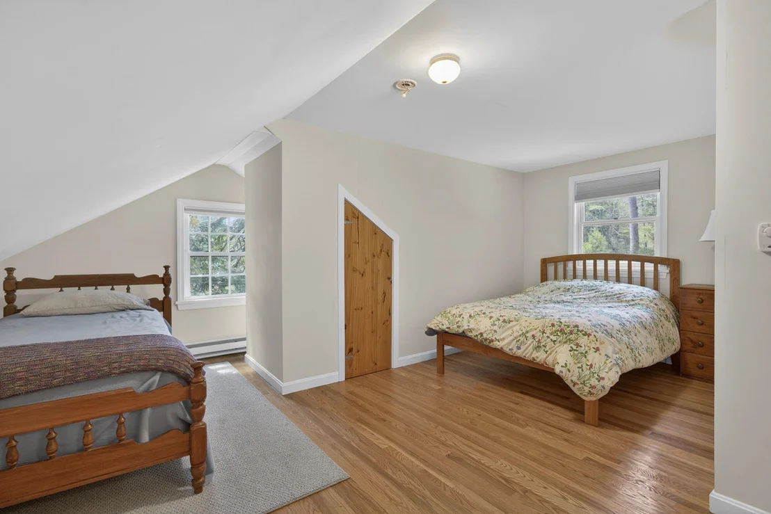Photo of 408 Whitney