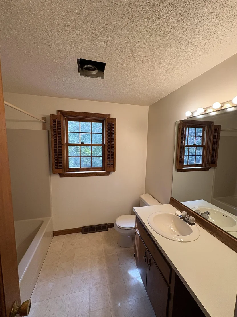 Photo of 15 Topaz