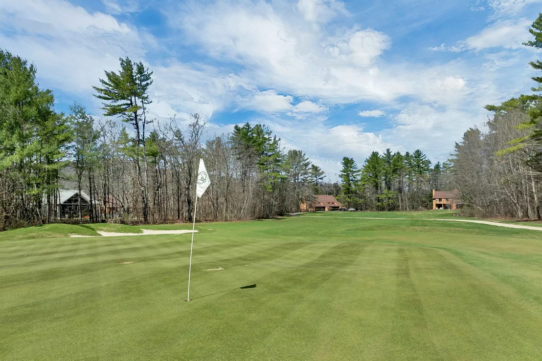 Photo of 22 Fairway