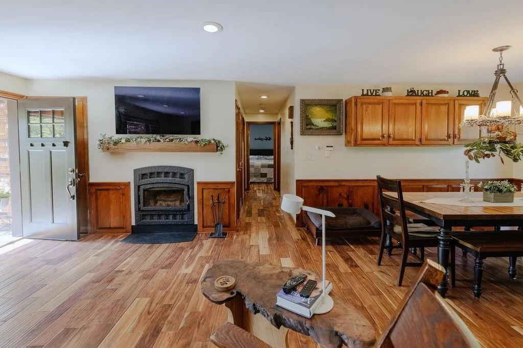 Photo of 266 W Surry