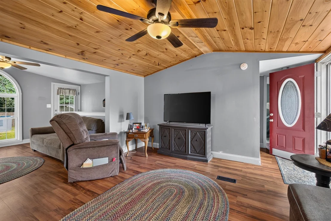 Photo of 74 Long Hill