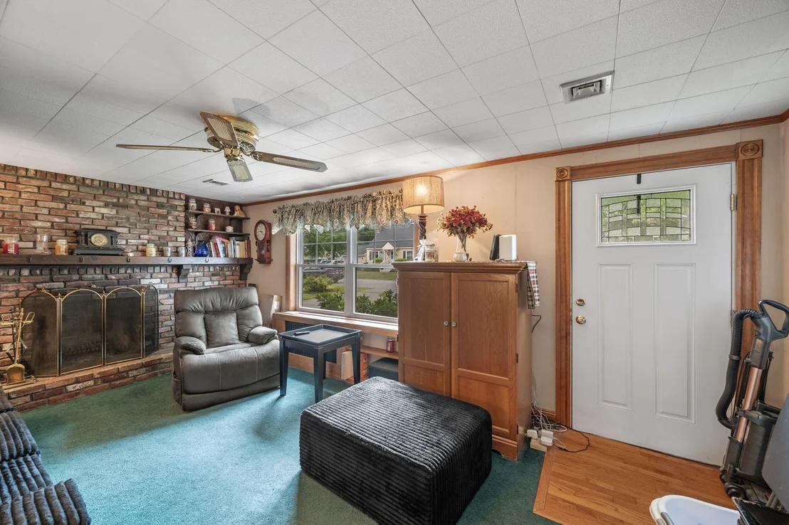 Photo of 6 Marsh