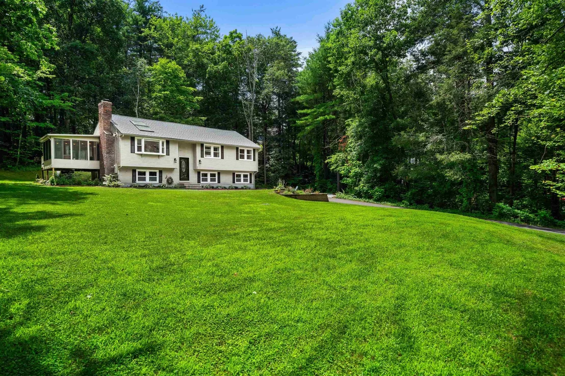 Photo of 20 Hawkview