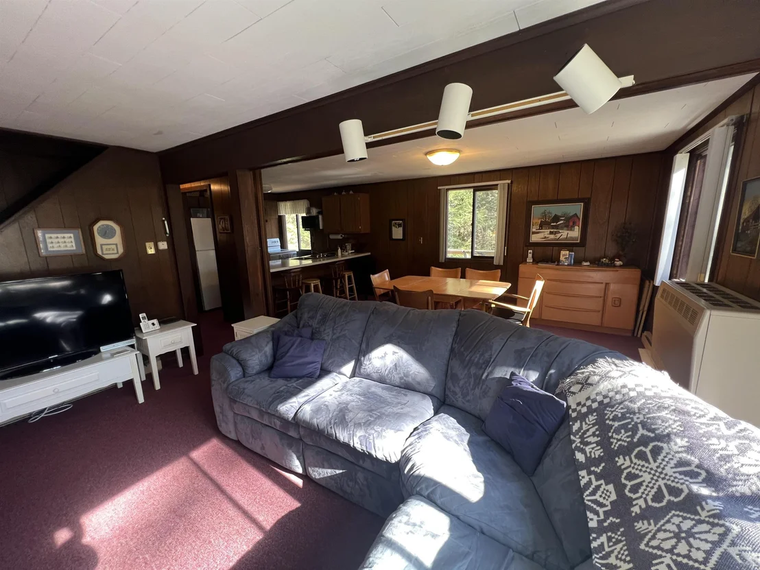 Photo of 40 Ellis Brook