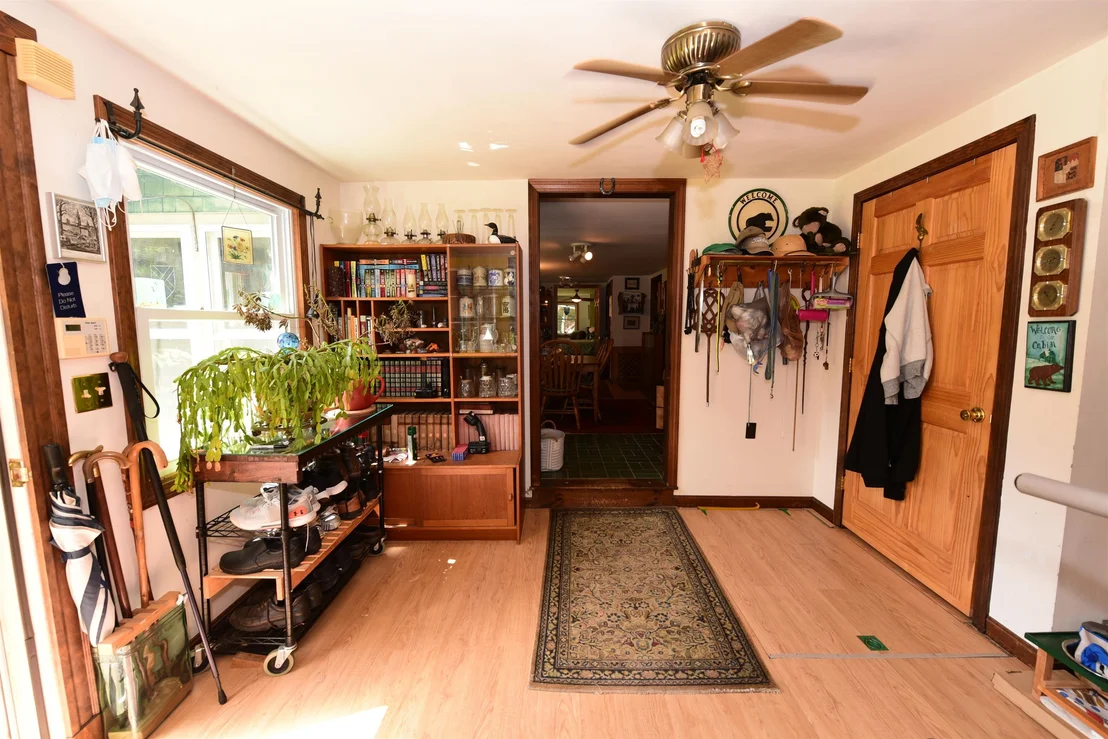 Photo of 23 Acorn