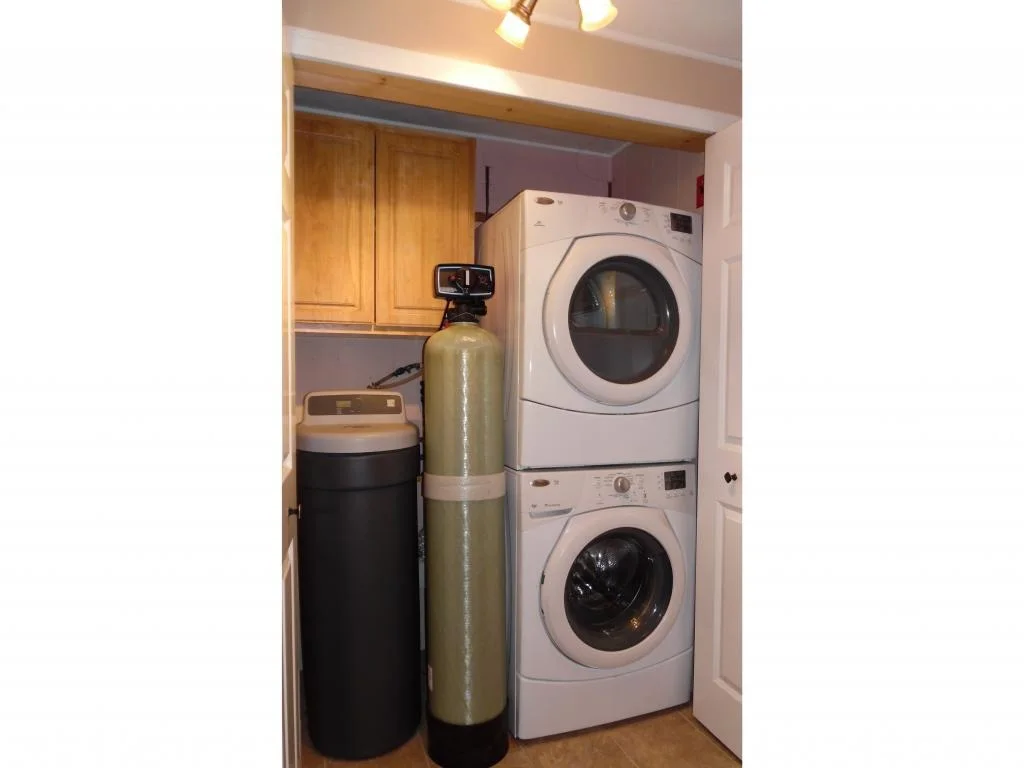 Photo of 235 Robin Hood Dr