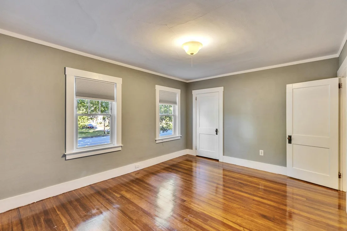 Photo of 370 Main