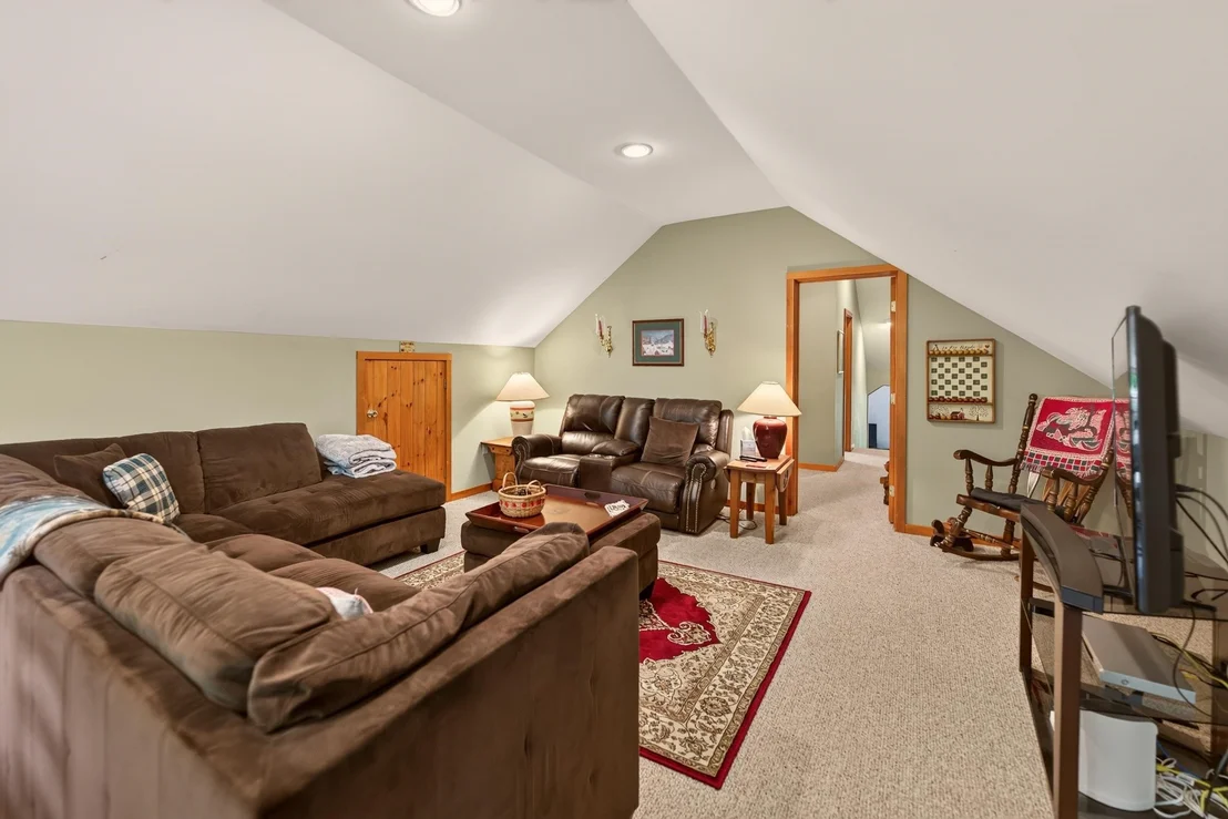 Photo of 11 Stone Ridge
