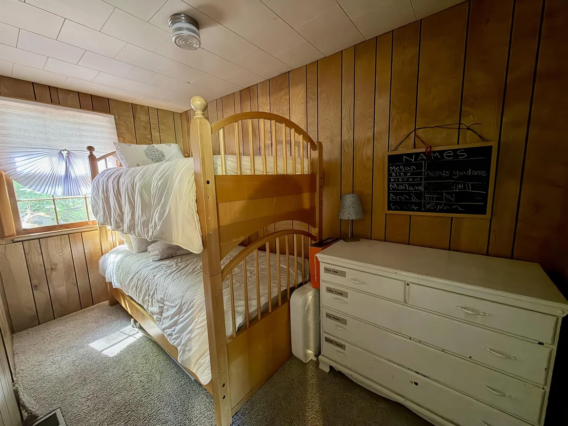 Photo of 281 Cedar Pond
