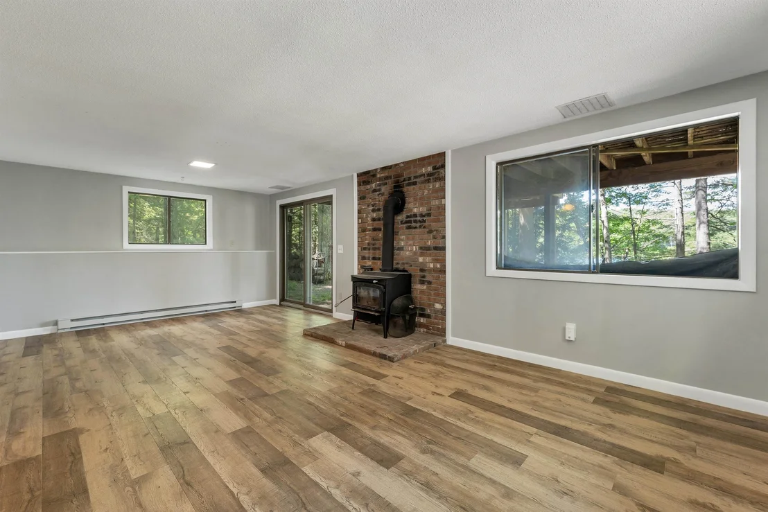Photo of 309 Stocker Pond