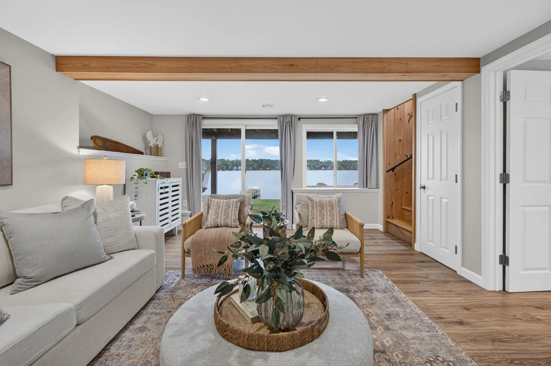 Photo of 20 Lakeside