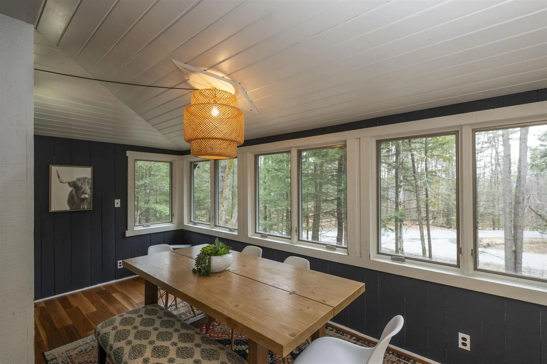 Photo of 988 Old Quechee