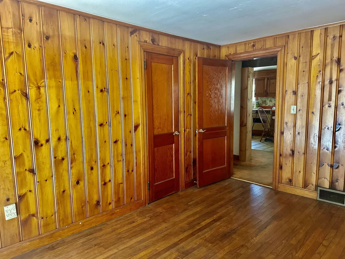 Photo of 1188 Valley
