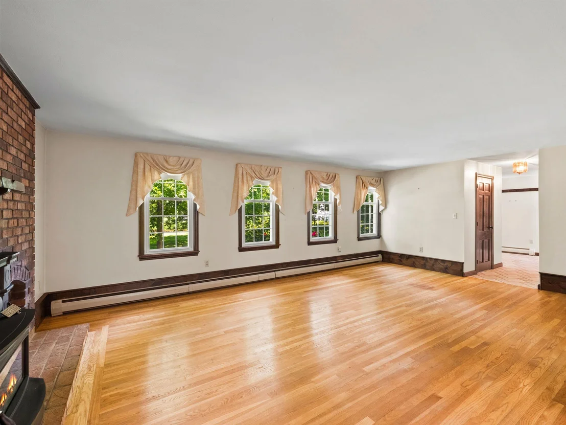 Photo of 35 Sawyer